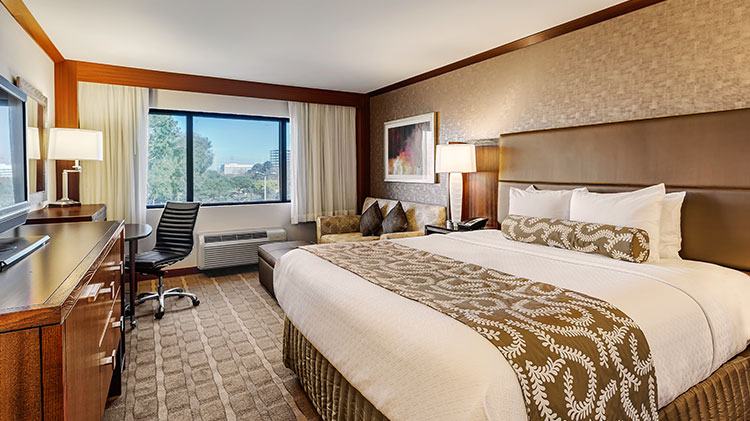 Crowne Plaza - Foster City Hotel, California Suites Main Tower